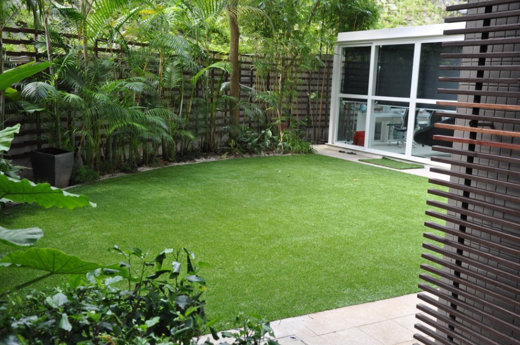 Eaglelawn hong kong pure prime at Peak
